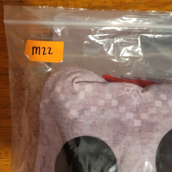 Disney Mickey Mouse Winter Christmas Pajama Top Size Medium - Picture 9 of 9